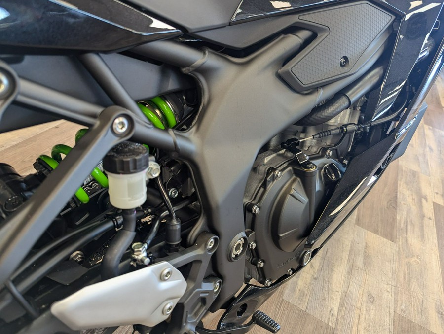 2024 Kawasaki Ninja ZX-4RR ABS