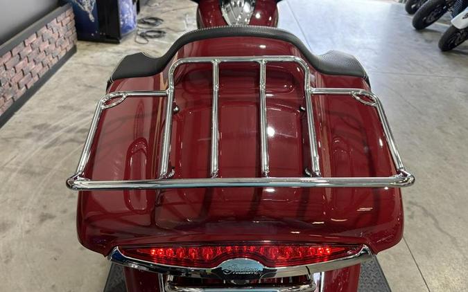 2015 Indian Motorcycle® Chieftain® Indian Red