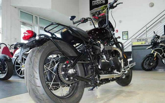 2024 Triumph Bonneville Bobber Stealth Edition