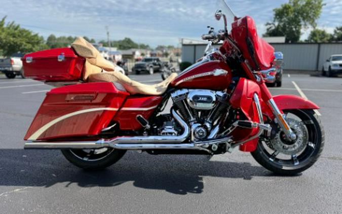 2010 Harley-Davidson CVO™ Street Glide®