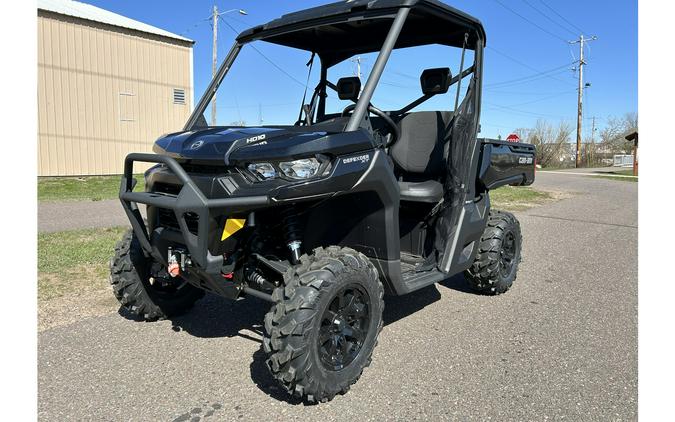 2024 Can-Am SSV DEF XT 64 HD10 BK 24 XT HD10