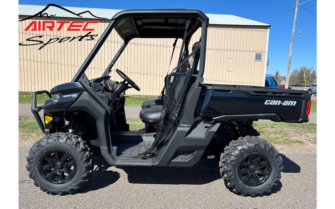 2024 Can-Am SSV DEF XT 64 HD10 BK 24 XT HD10