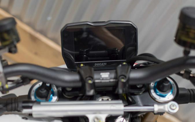 2025 Ducati Streetfighter V4 Supreme
