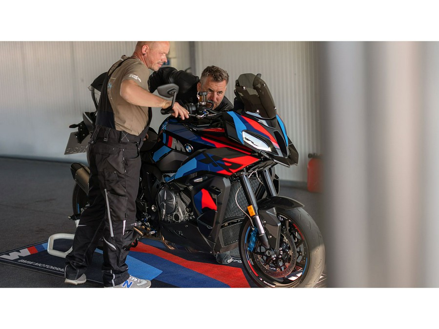 2025 BMW M 1000 XR