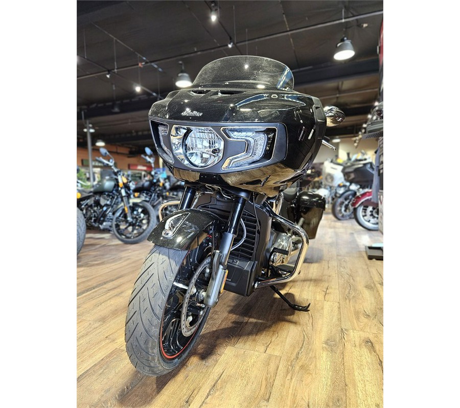 2023 Indian Motorcycle CHALLENGER LIMITED, BLACK METALLIC, 49ST