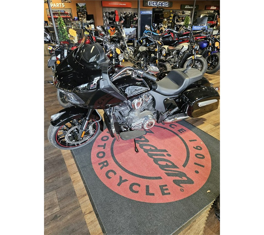 2023 Indian Motorcycle CHALLENGER LIMITED, BLACK METALLIC, 49ST