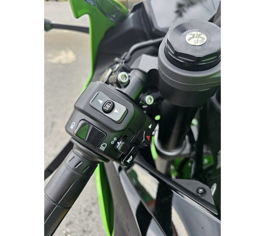 2025 Kawasaki Ninja ZX-6R ABS KRT Edition