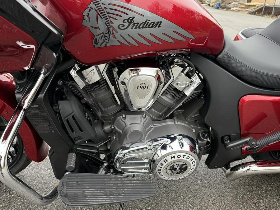 2025 Indian Motorcycle® Challenger® Limited w/PowerBand Audio Sunset Red Metallic