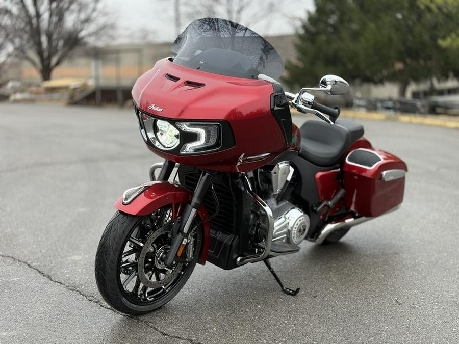 2025 Indian Motorcycle® Challenger® Limited w/PowerBand Audio Sunset Red Metallic