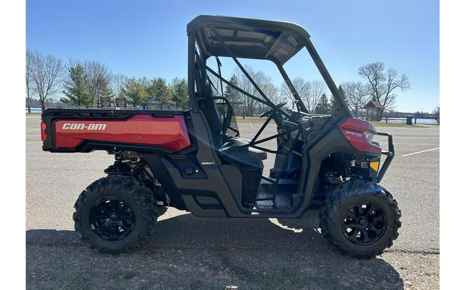 2024 Can-Am SSV DEF XT 64 HD10 RD 24 XT HD10