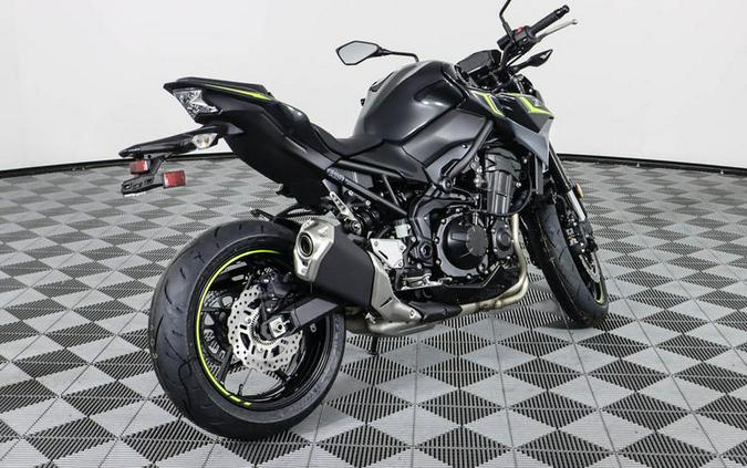 2024 Kawasaki Z900 ABS Metallic Spark Black/Metallic Matte Dark Gray