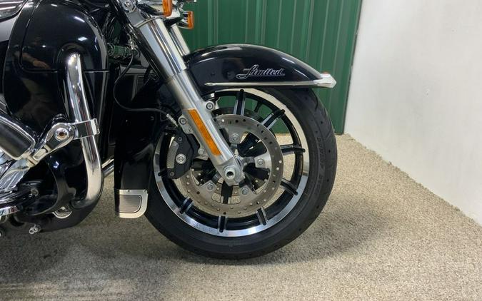 2017 Harley-Davidson® FLHTKL - Ultra Limited Low