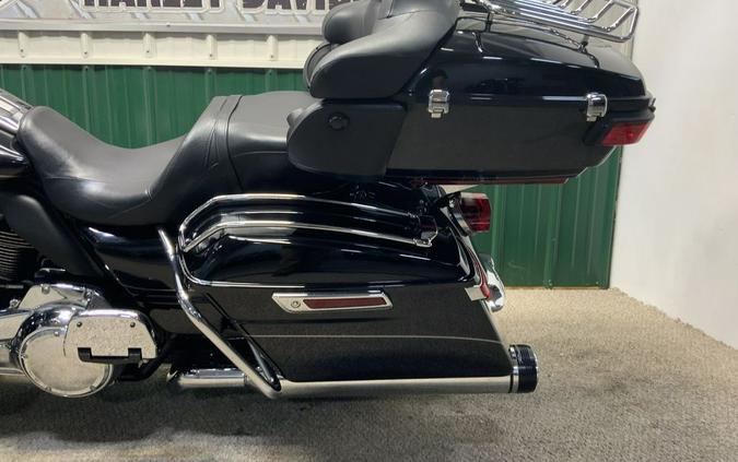 2017 Harley-Davidson® FLHTKL - Ultra Limited Low