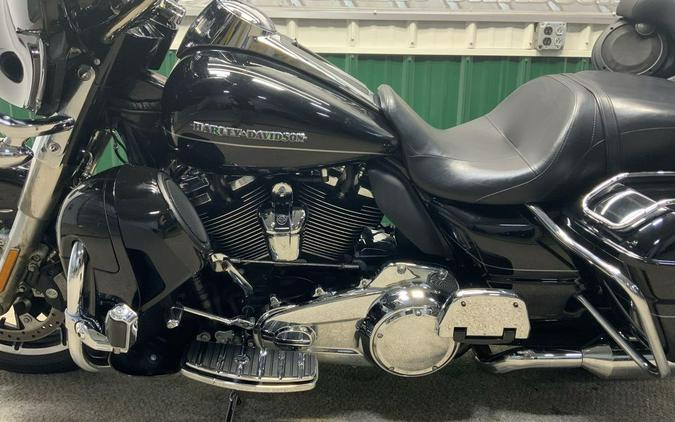 2017 Harley-Davidson® FLHTKL - Ultra Limited Low