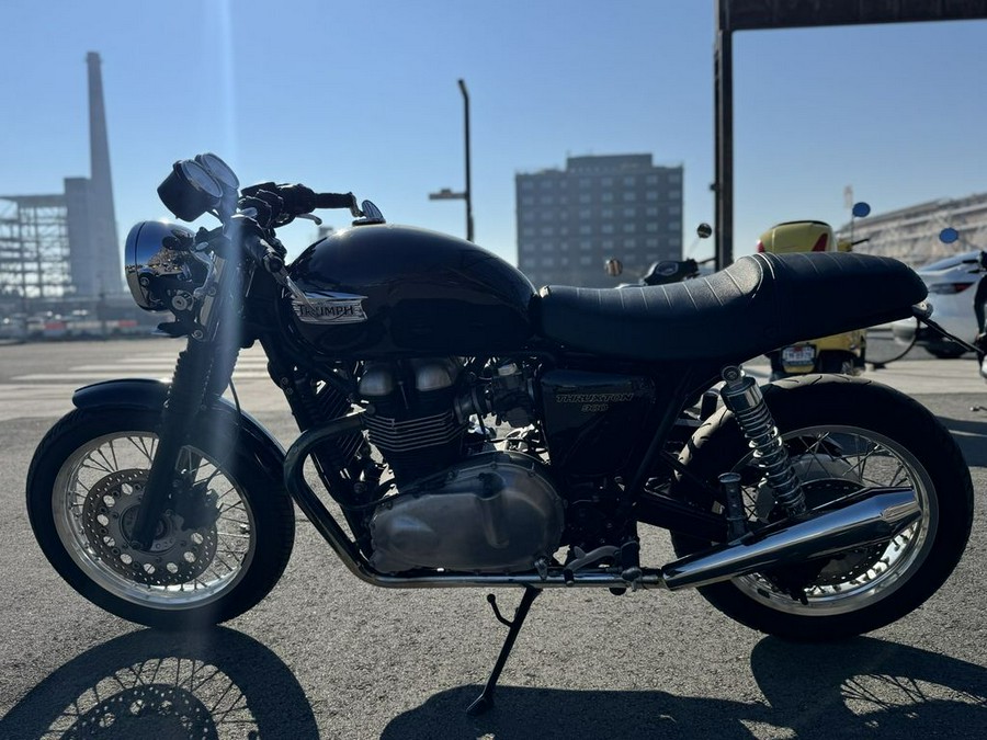 2013 Triumph THRUXTON 900