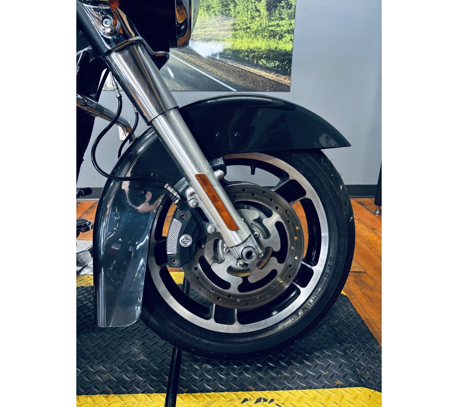 2009 Harley-Davidson® Street Glide® BLACK PEARL