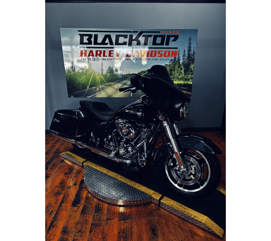 2009 Harley-Davidson® Street Glide® BLACK PEARL