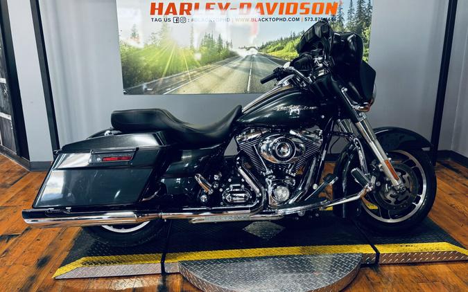 2009 Harley-Davidson® Street Glide® BLACK PEARL
