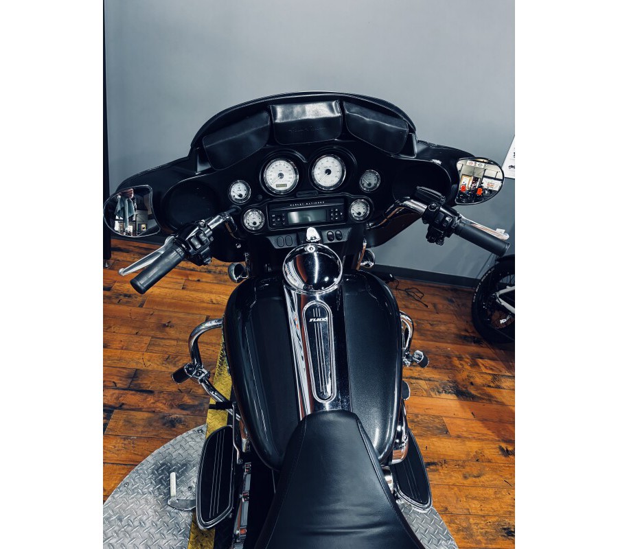 2009 Harley-Davidson® Street Glide® BLACK PEARL