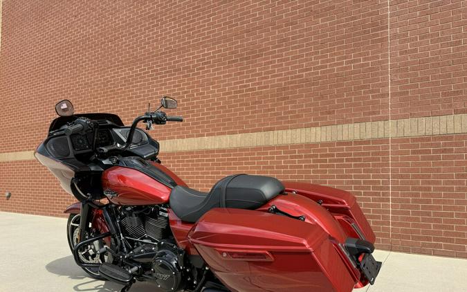 2025 Harley-Davidson® Road Glide® Whiskey Firestorm - Black Finish