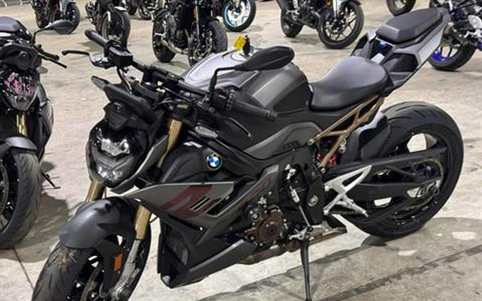 2023 BMW S 1000 R
