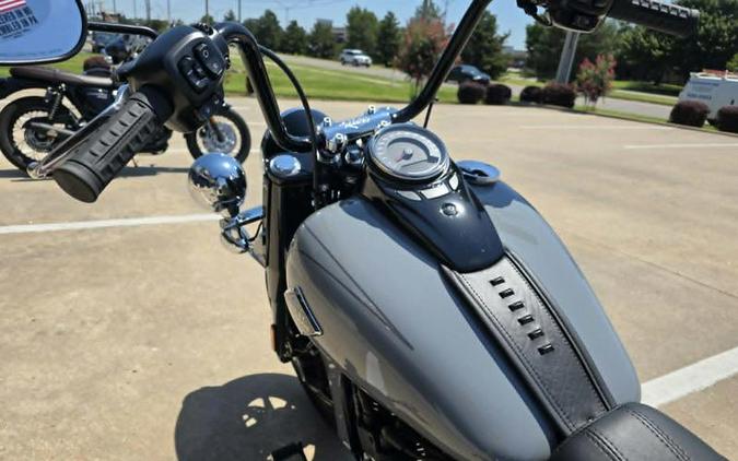 2026 Harley-Davidson® FLHC - Heritage Classic