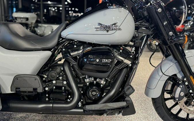 2025 Harley-Davidson Trike FLRT - Freewheeler