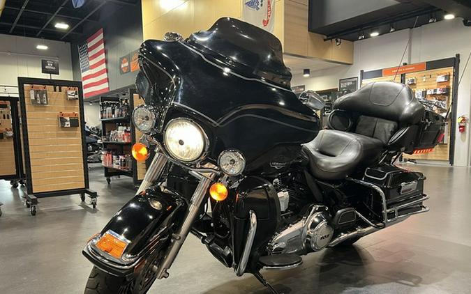 2012 Harley-Davidson FLHTCU - Electra Glide Ultra Classic