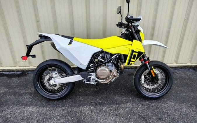 2026 Husqvarna 701 Supermoto