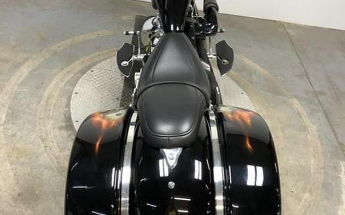 2010 Big Dog Bulldog - FP8174