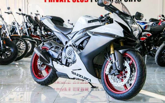 2025 Suzuki GSX-R750M5