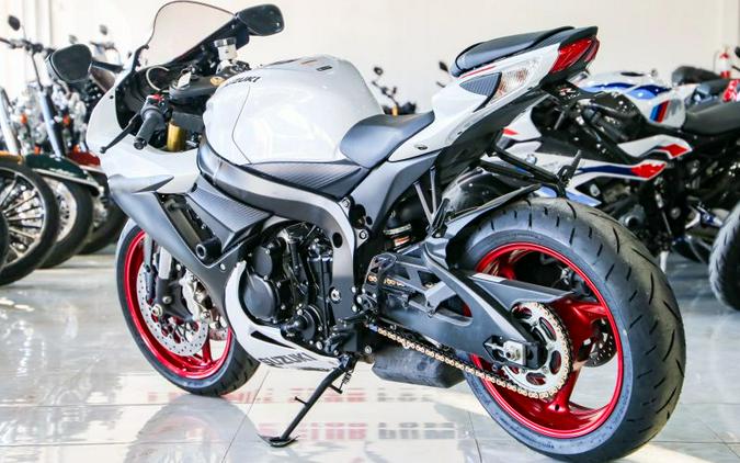 2025 Suzuki GSX-R750M5