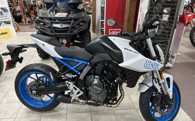 2023 Suzuki GSX-8S