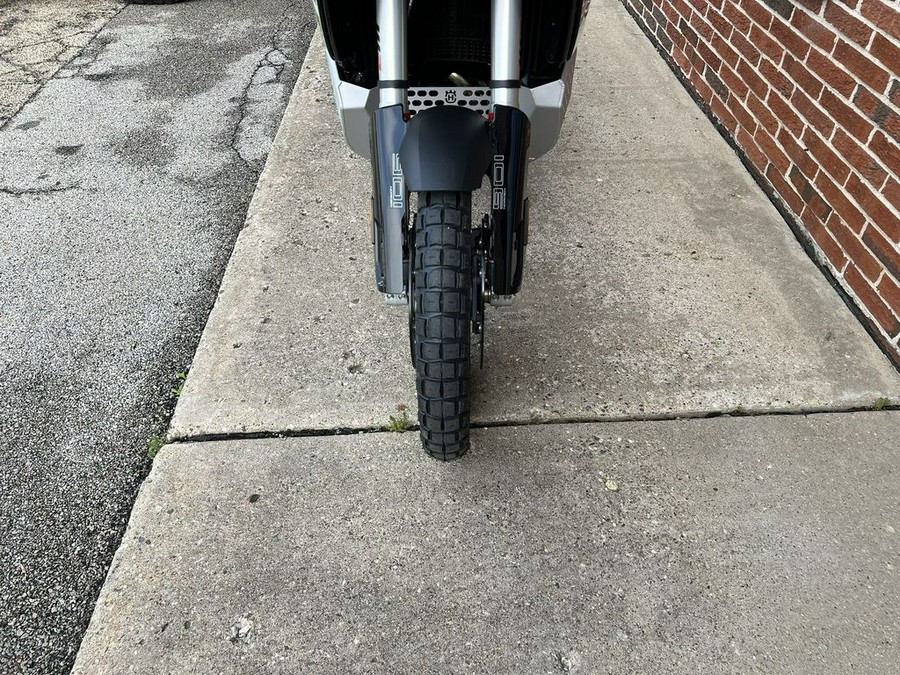 2024 Husqvarna® Norden 901 Expedition