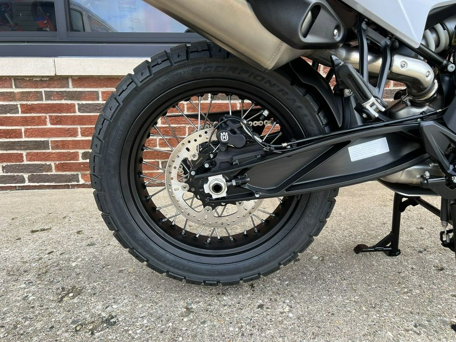 2024 Husqvarna® Norden 901 Expedition