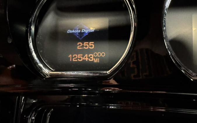 2019 Harley-Davidson® Tri Glide® Ultra Scorched Orange/Black Denim FLHTCUTG