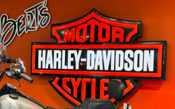 2018 Harley-Davidson® FLHC - Softail® Heritage Classic
