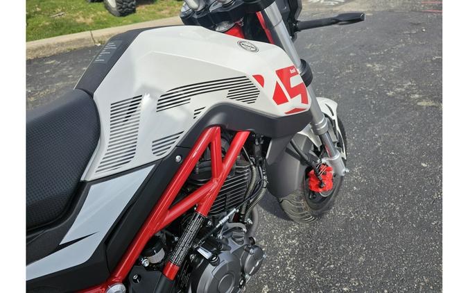 2021 Benelli TNT135