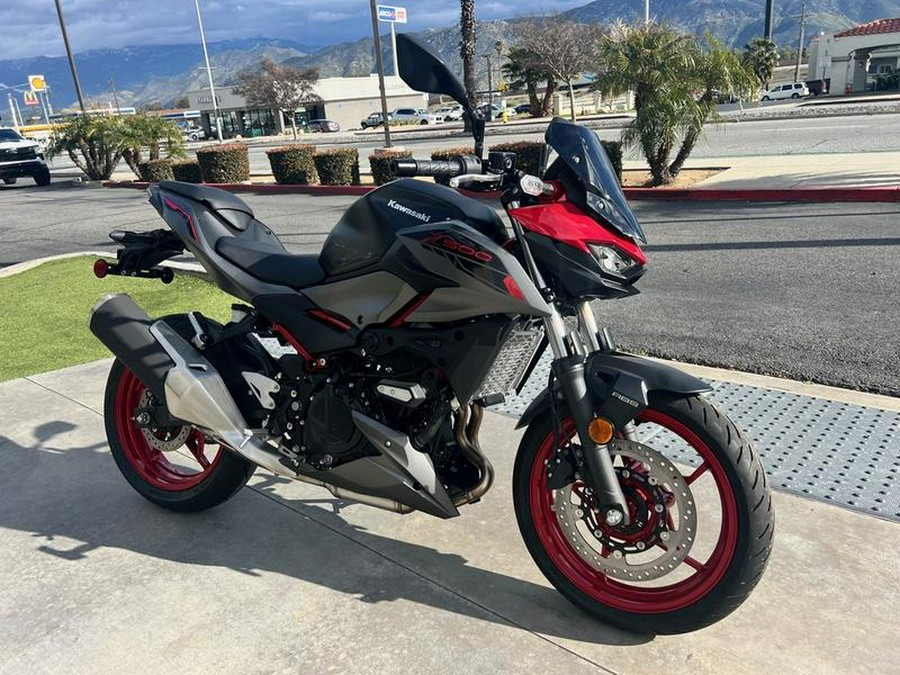 2024 Kawasaki Z500 SE ABS