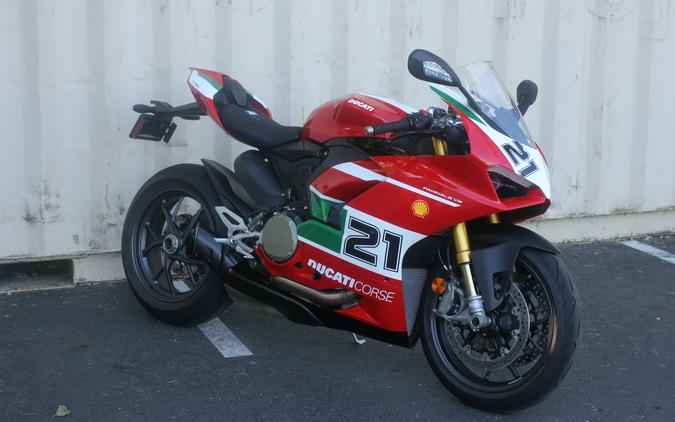 2024 Ducati Panigale V2 Bayliss