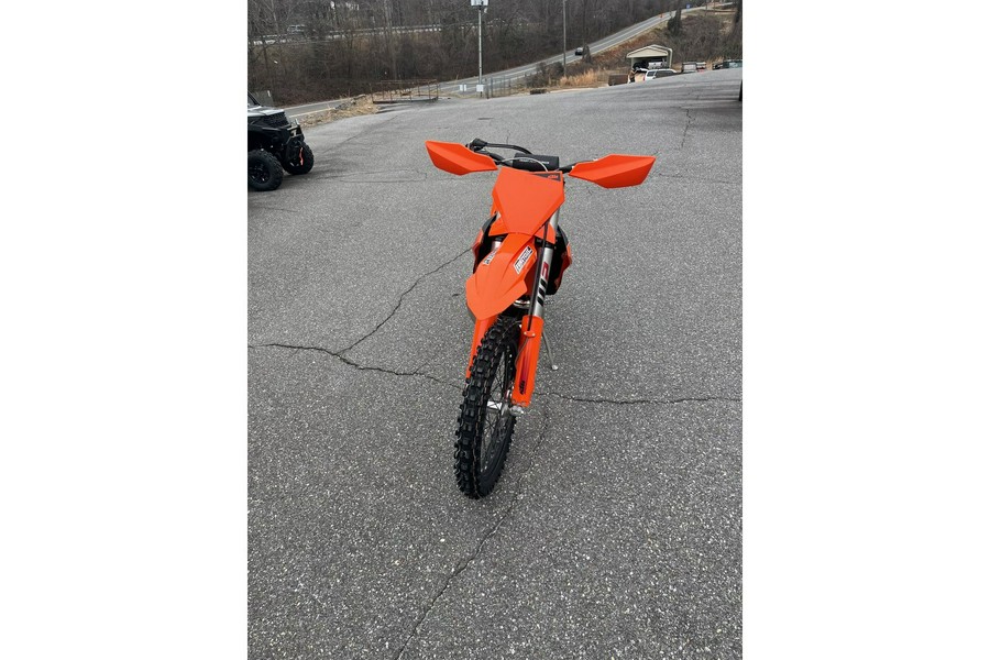 2025 KTM XC 300