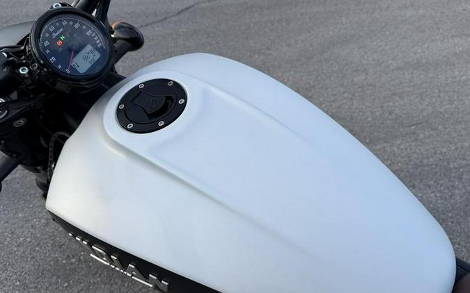 2020 Indian Motorcycle® Scout® Bobber ABS White Smoke