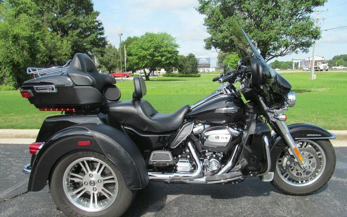 2019 Harley-Davidson Trike FLHTCUTG - Tri Glide Ultra