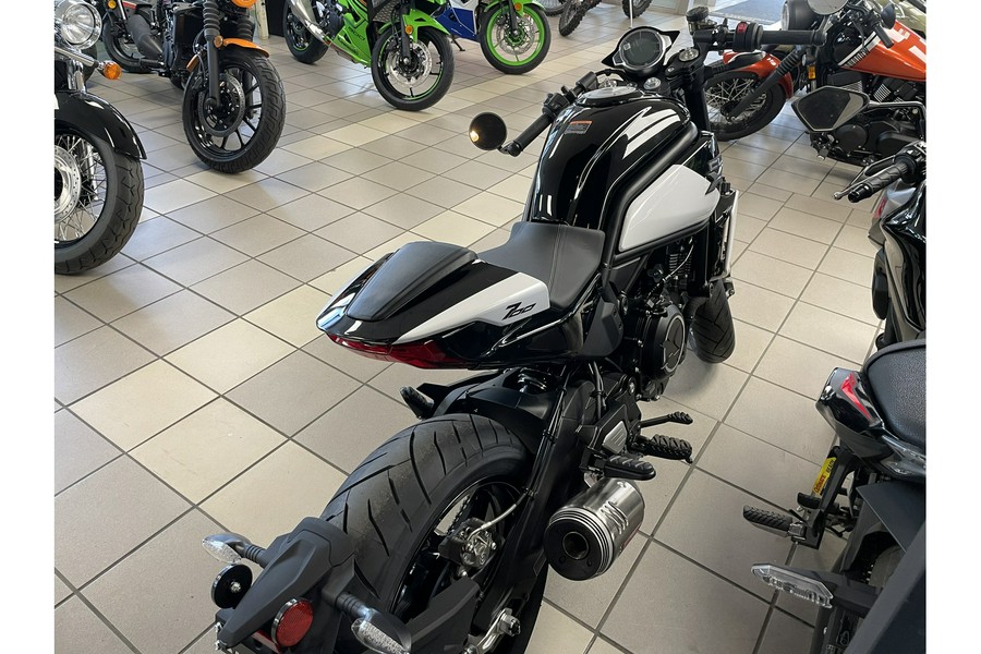 2024 CFMOTO 700CL-X SPORT