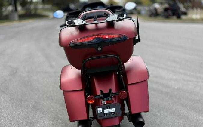 2025 Indian Motorcycle® Pursuit® Dark Horse® w/PowerBand Audio Sunset Red Smoke with Black Smoke