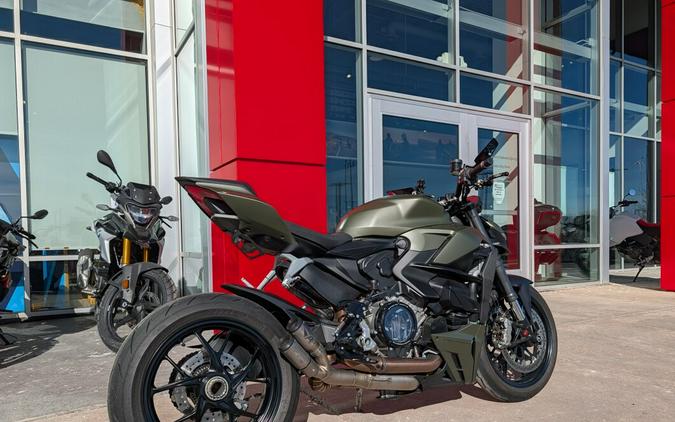2023 Ducati Streetfighter V2