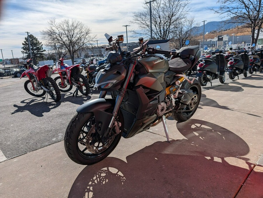2023 Ducati Streetfighter V2