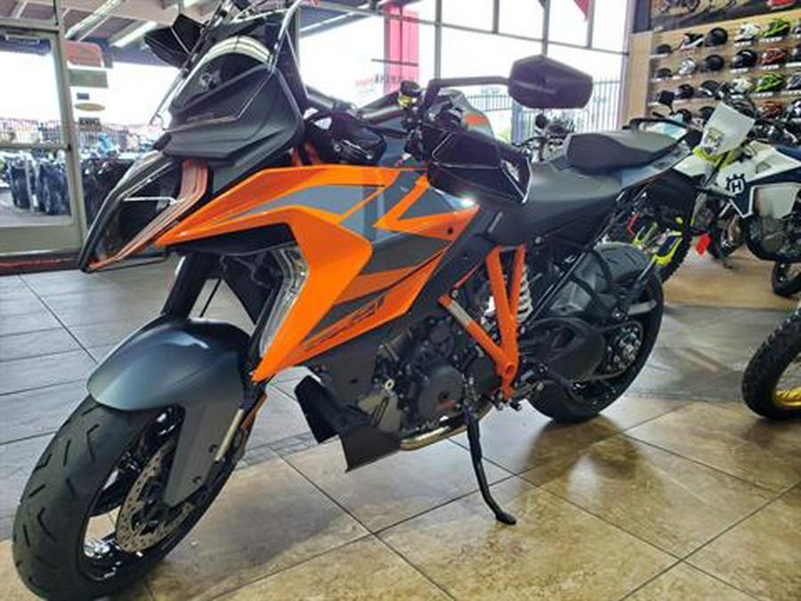 2023 KTM 1290 Super Duke GT