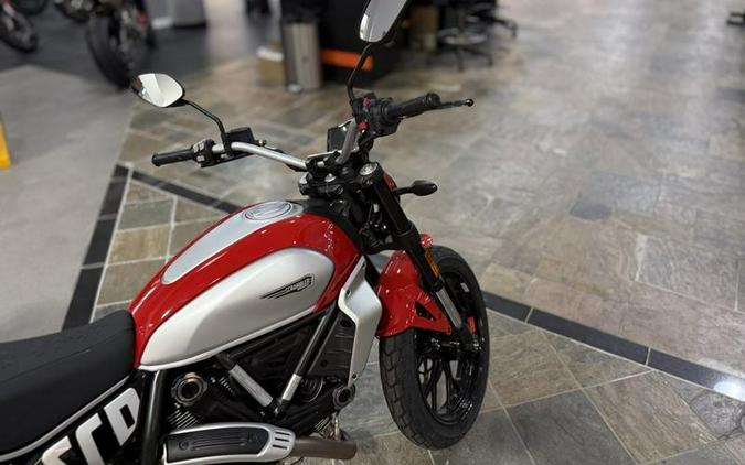 2025 Ducati Scrambler Nightshift