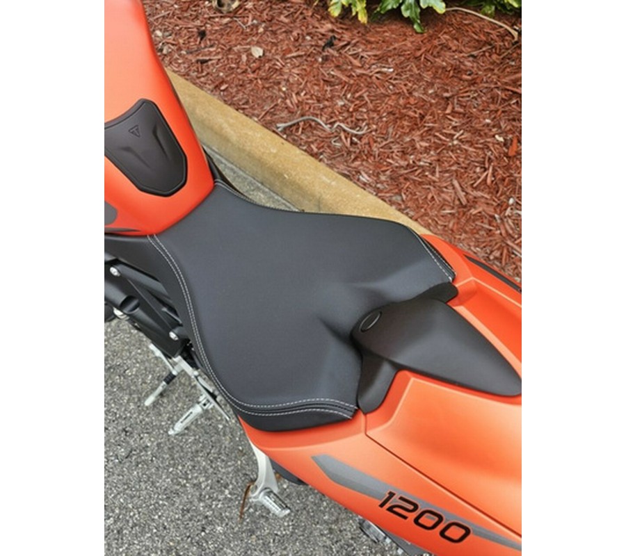 2023 Triumph Speed Triple 1200 RS Matte Baja Orange
